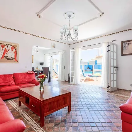Villa Lory